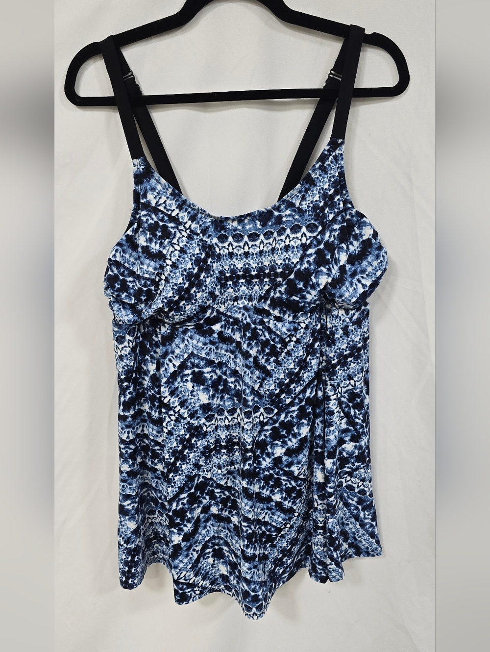 Catherines women 16W swim dress one piece bathing suit adjustable straps